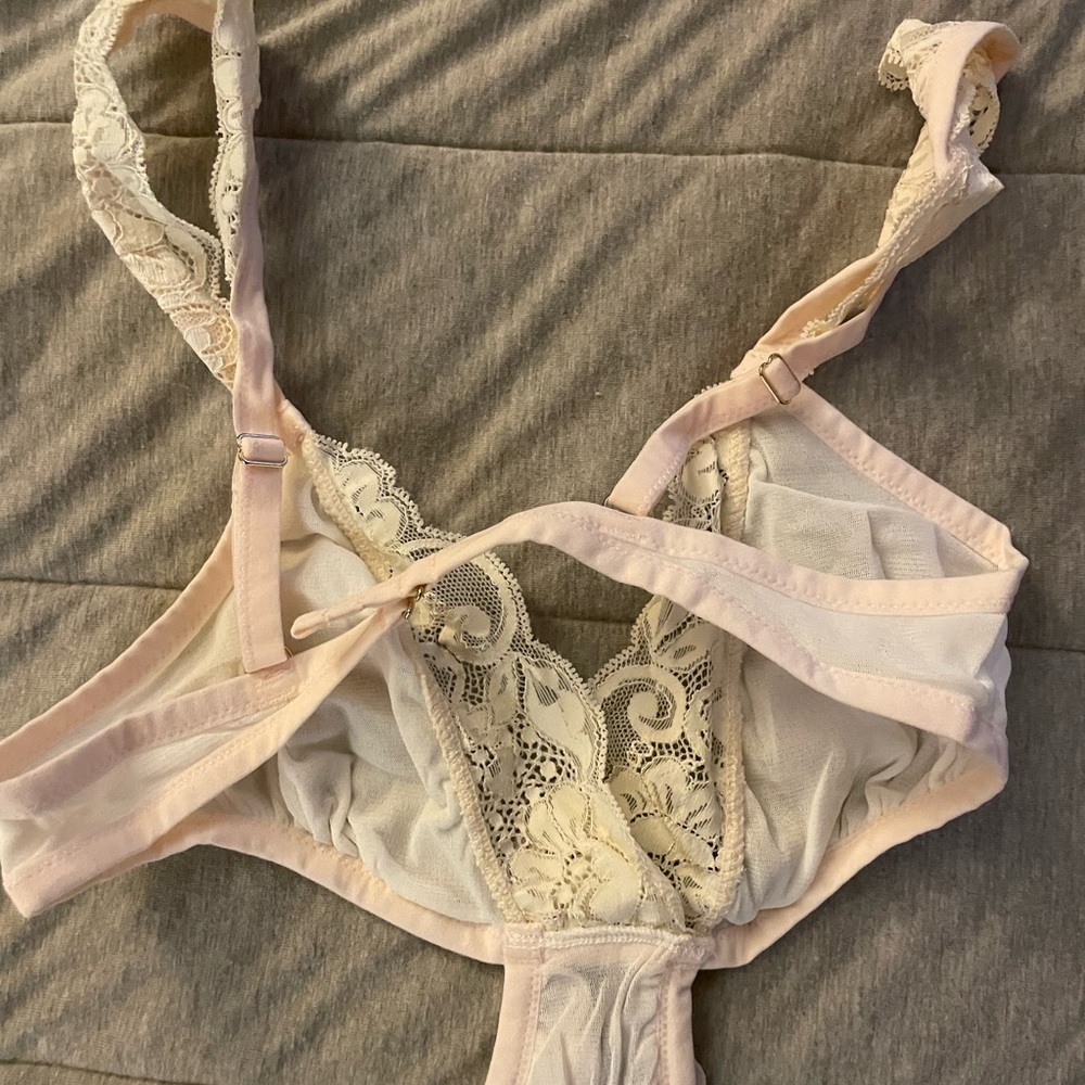 We Are HAH Key To Ur Heart Bodysuit in La Crème xs - Picture 14 of 14
